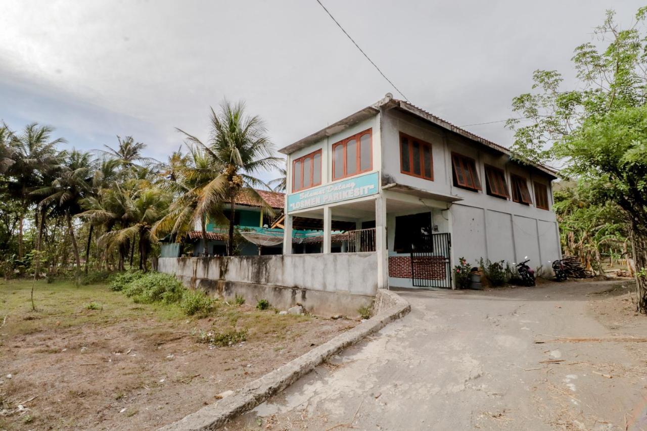Losmen Parikesit Bantul Esterno foto