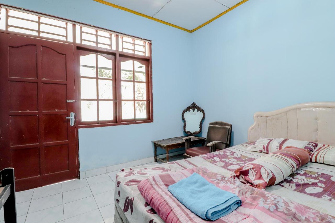 Losmen Parikesit Bantul Esterno foto