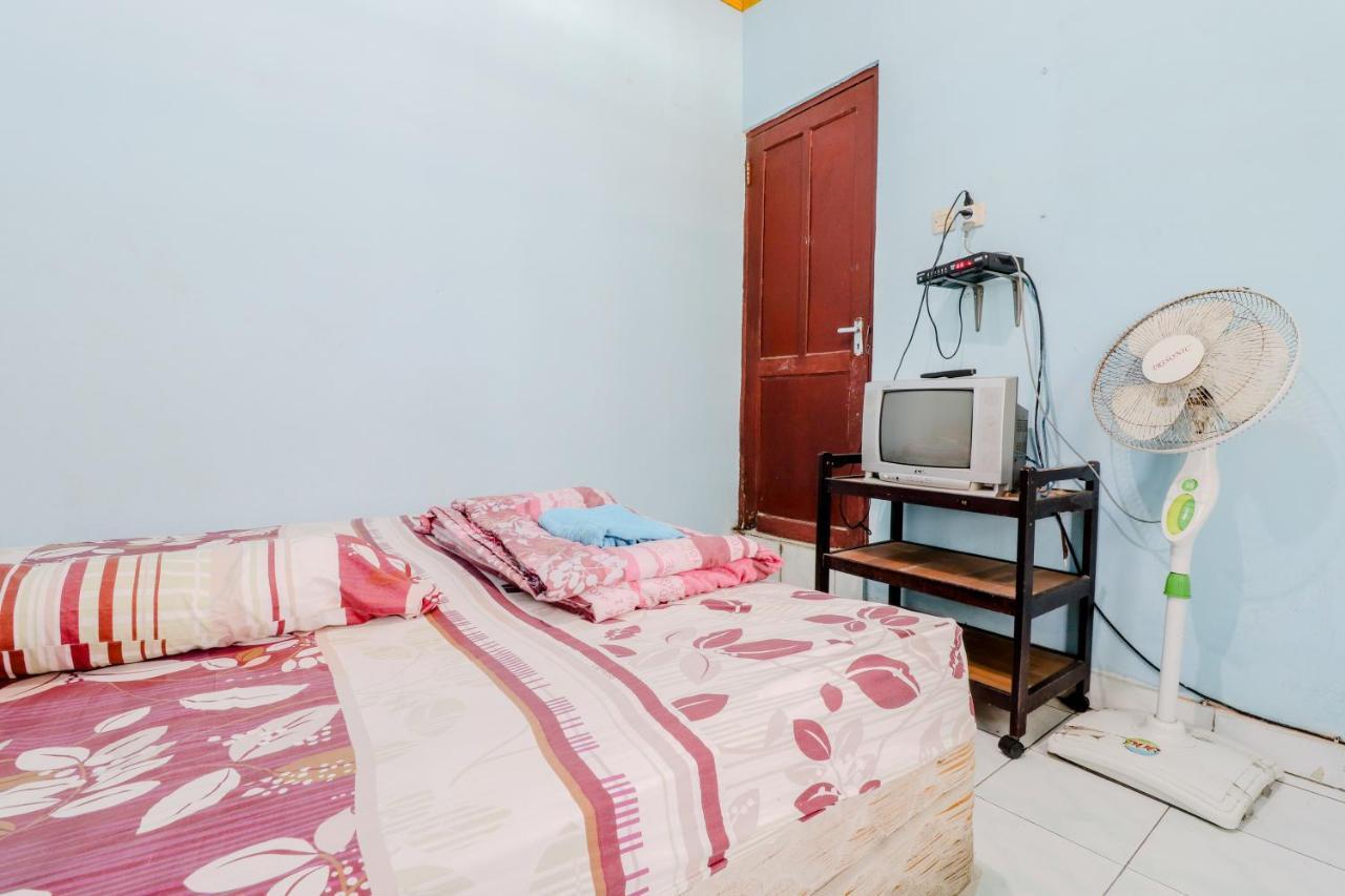 Losmen Parikesit Bantul Esterno foto